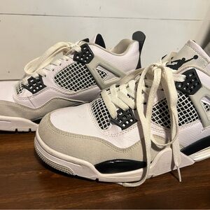 Jordan Athletic Shoes White and Black